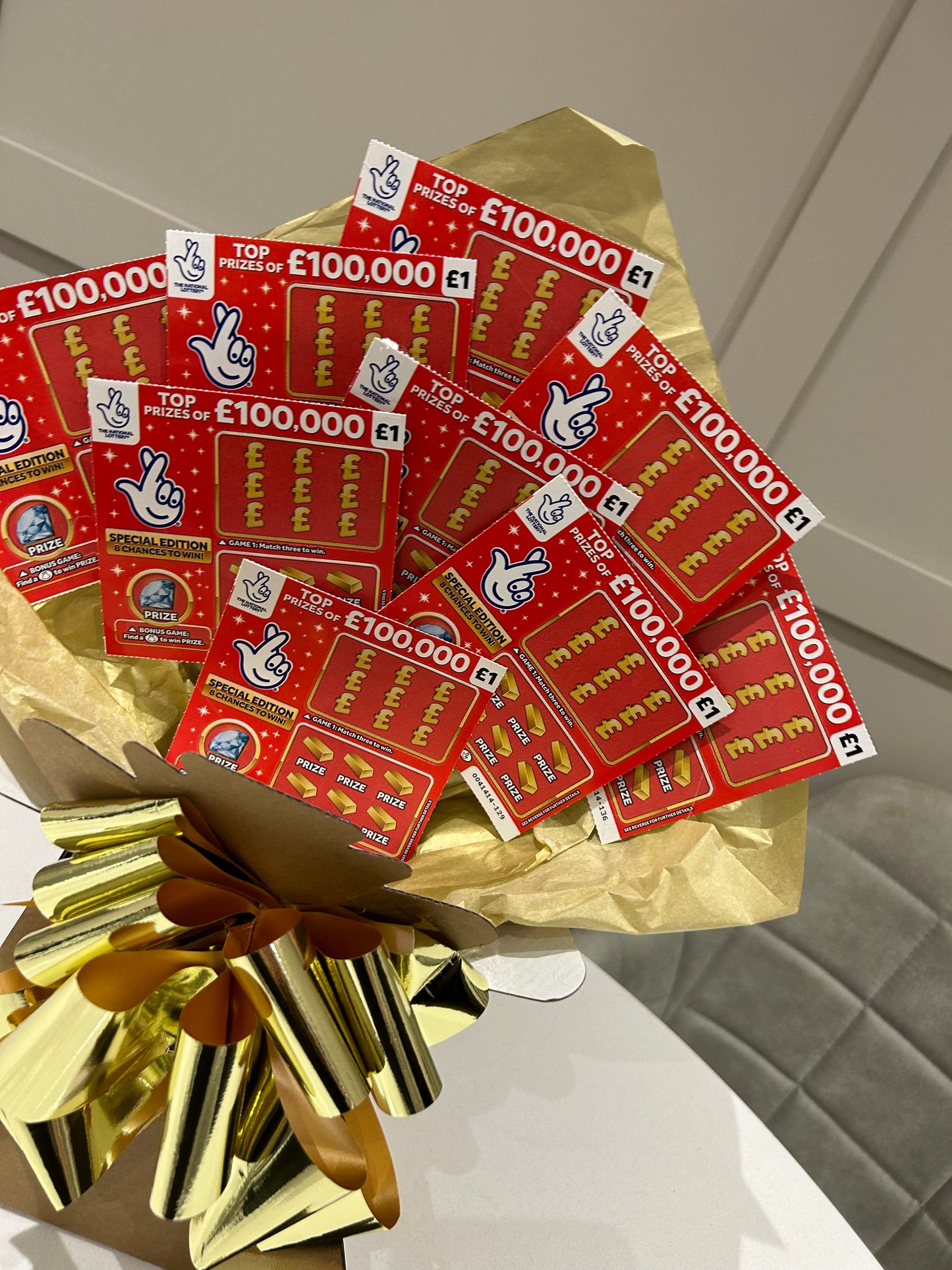 Full scratchcard bouquet red and gold theme Christmas scratchcard bouquet Christmas gift