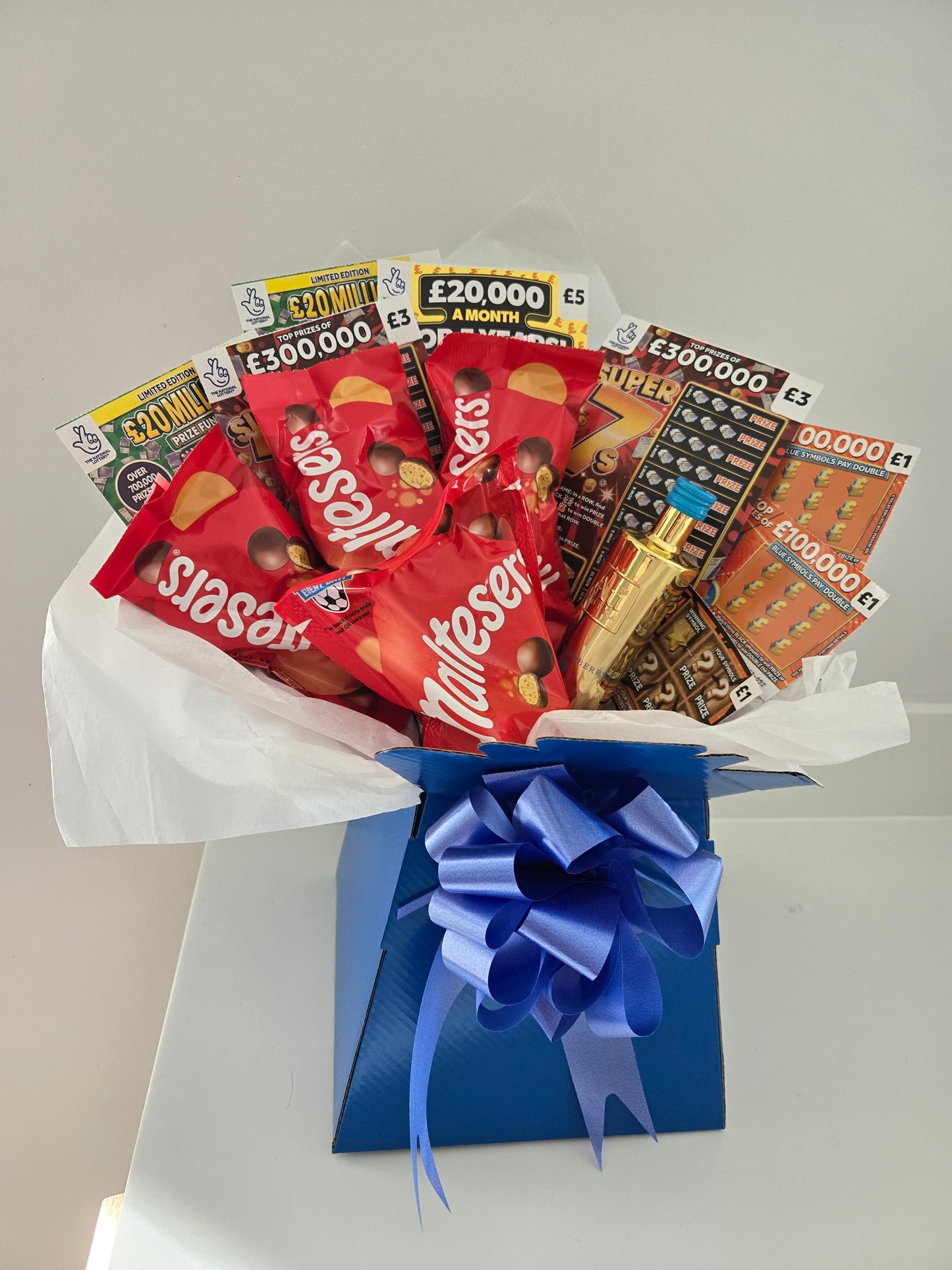 Au vodka scratchcard and maltesers bouquet