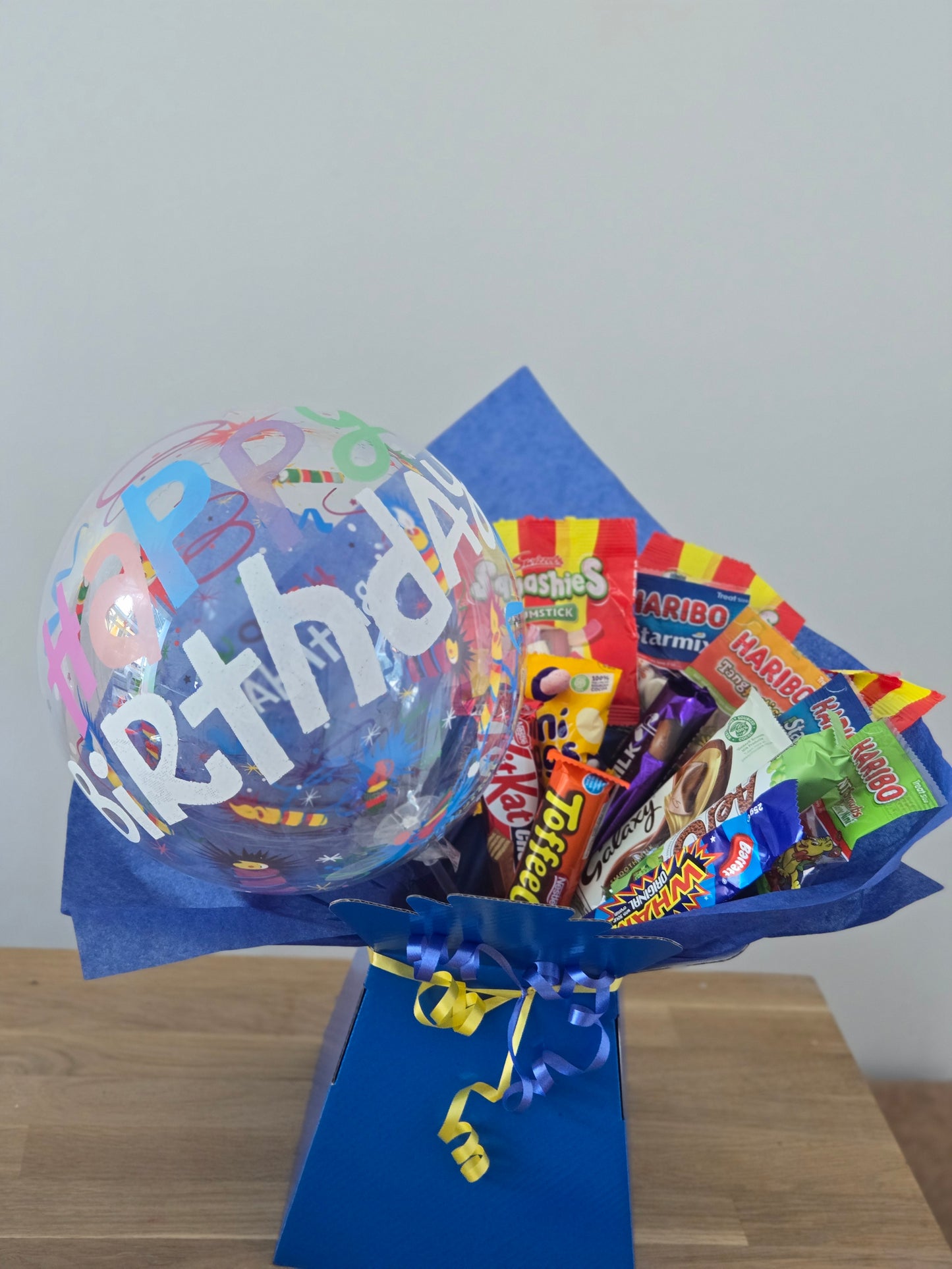 Birthday bubble balloon bouquet