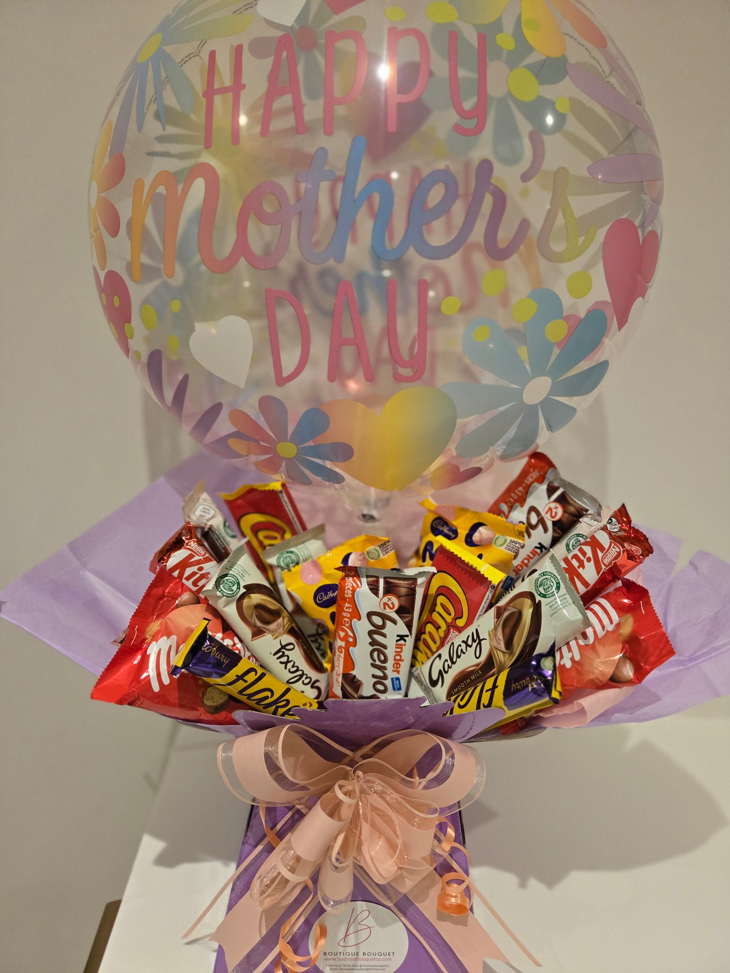 Mothers day chocolate bouquet with bubble balloon