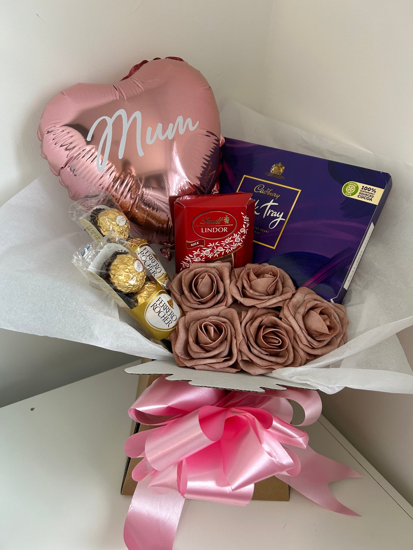 Mixed chocolate bouquet with personalised balloon