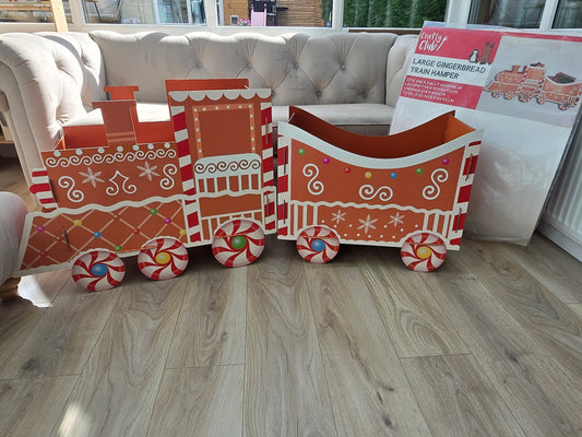 XL gingerbread present train gift train