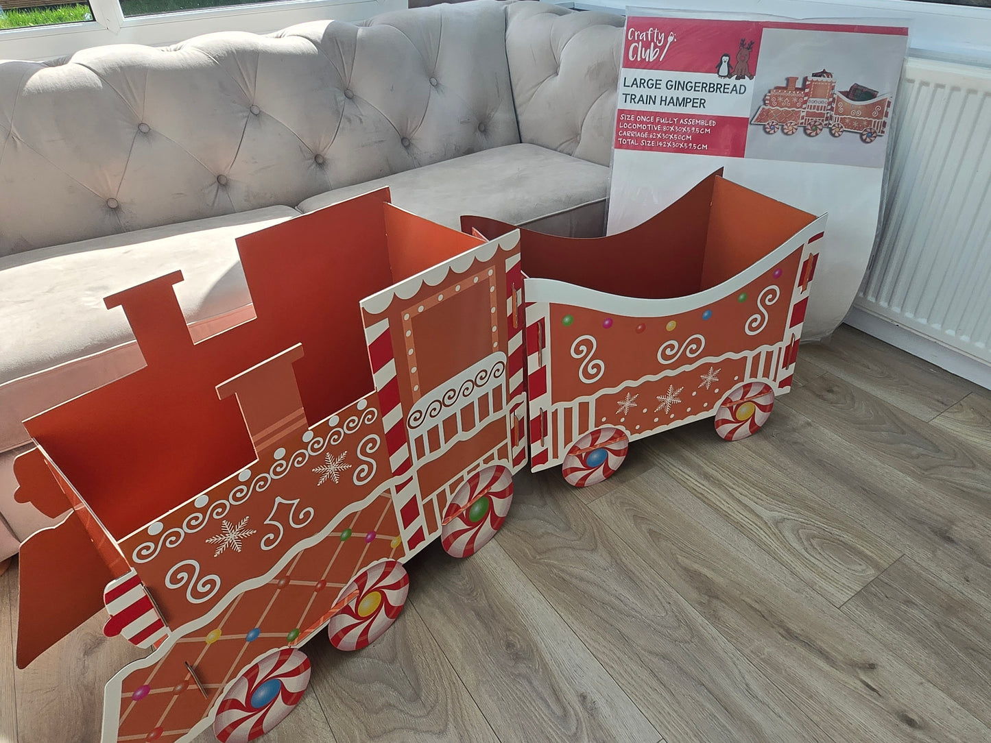 XL gingerbread present train gift train