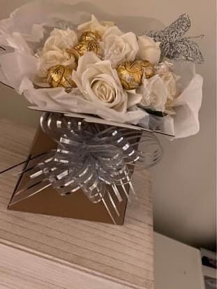 Lindt white chocolate and rose flower bouquet